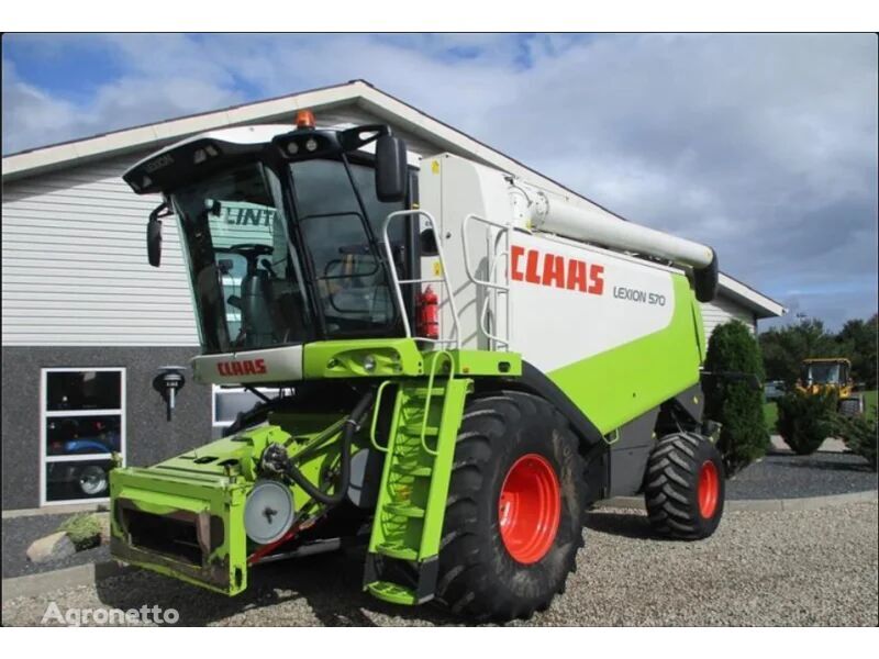mesin pemanen gandum Claas Lexion 570