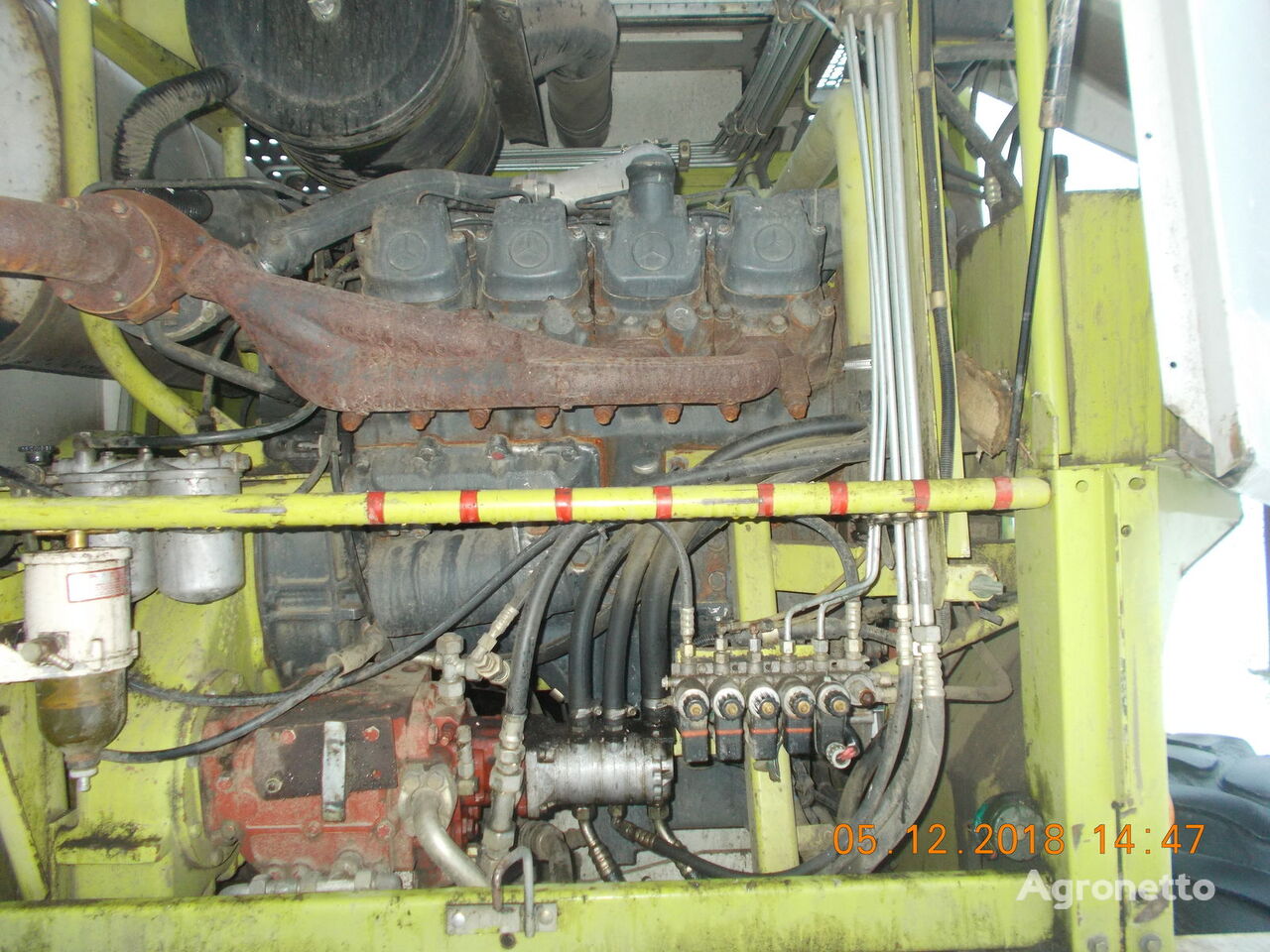 mesin Mercedes-Benz OM 402 LA untuk mesin pemanen gandum Claas Jaguar 840