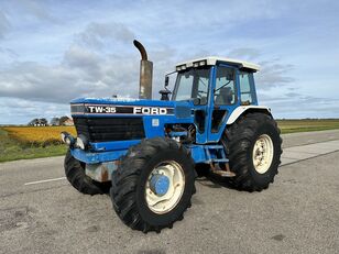 traktor roda Ford TW-35