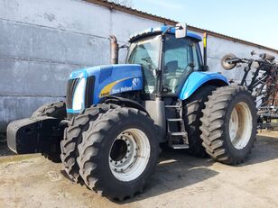 traktor roda New Holland T8040