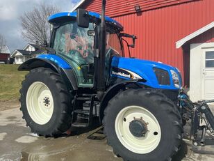 traktor roda New Holland TS 110 A